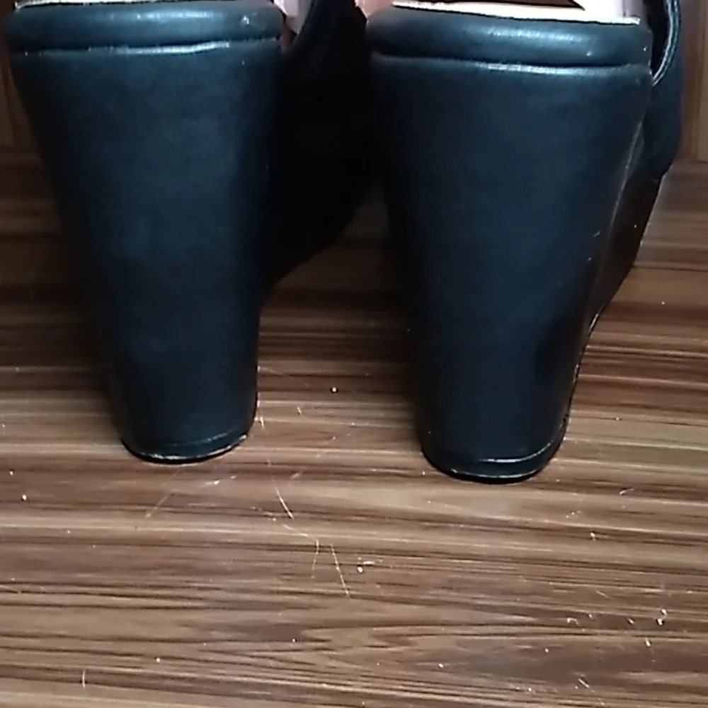 Torrid black lace platform heels wedges 11W